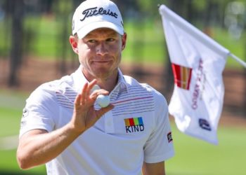 Malnati hits five-under to hang on to lead at Houston Open