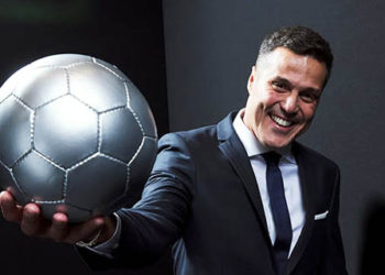 Julio Cesar Brazil FIFA Club World Cup Flamengo Liverpool Trophy