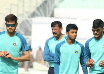 Ranji Trophy: Bengal meet Karnataka, eye first final in 13 years