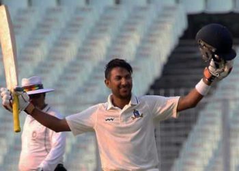 I quit Railways job to play for Bengal, says centurion Majumdar