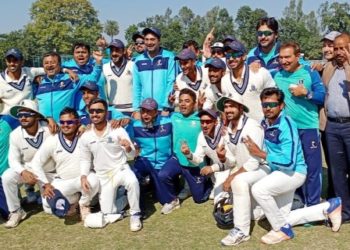 Ranji Trophy: Bengal, Karnataka make last eight but Delhi knocked out