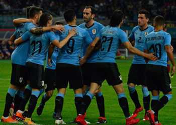 Uruguay FA lays off coach Tabarez, staff