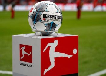 German interior minister supports Bundesliga restart