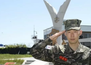 Tottenham, Korea star Son earns military accolade