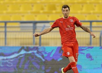 Mandzukic, Duhail end contract on mutual consent