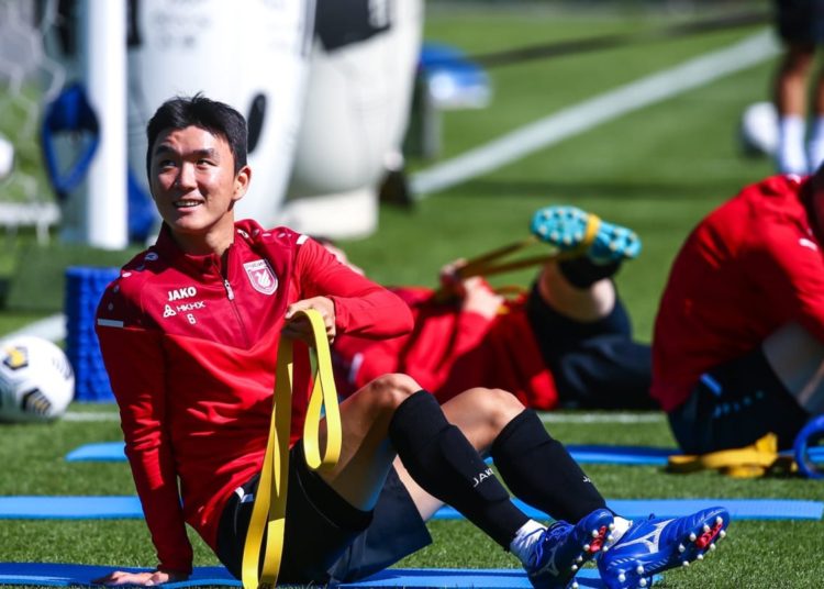 Hwang joins Rubin Kazan, eyes UEFA Champions League berth