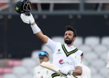 Masood’s 156 helps Pakistan put England in a spot
