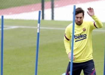 Messi back in full training with Barca