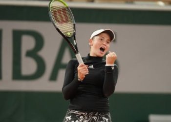 French Open: Ostapenko routs Pliskova in straight sets
