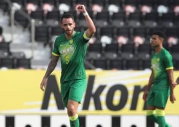 Beijing defeat Melbourne Victory to move closer to knockout  stage