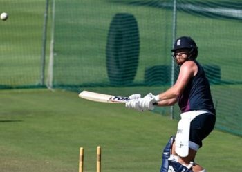 1st Test: England beat Sri Lanka by seven wickets