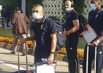 South Africa arrive in Pakistan for first tour after 14 years