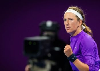 Azarenka makes a strong start with 6-2, 6-3 win over Kuznetsova