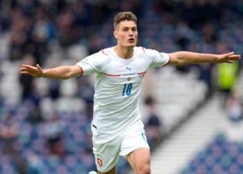 Euro 2020: Schick scores twice as Czech Republic stun Scotland