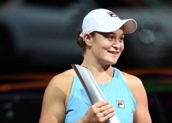 Cincinnati Open: Barty beats Krejcikova to reach semifinals