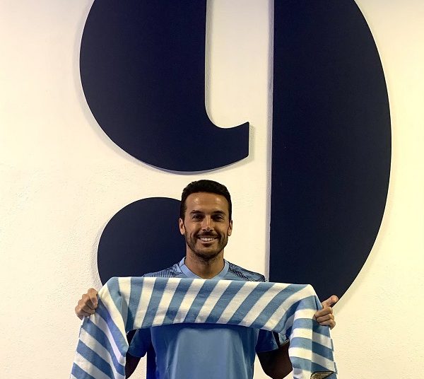 Pedro makes controversial move from Roma to Lazio