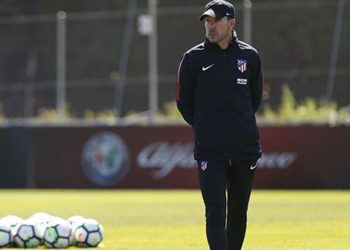 Atletico coach Simeone, Griezmann tests Covid positive