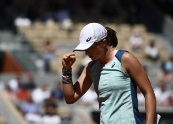 Poland’s Swiatek wins second French Open title