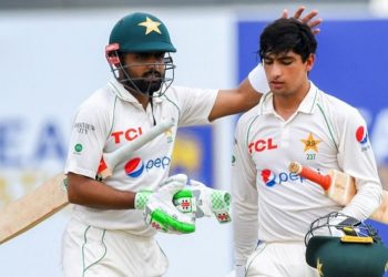 Babar’s ton keeps Pakistan in hunt at Galle Test