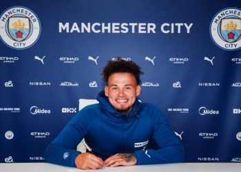 Man City sign Leeds United midfielder Phillips for £45m