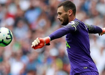 France captain Lloris wants respect for Qatar