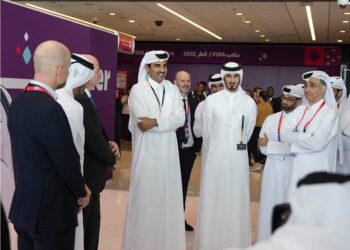 Qatar Amir visits FIFA World Cup center