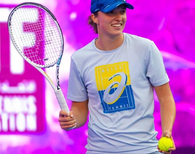 Swiatek defends Qatar TotalEnergies title