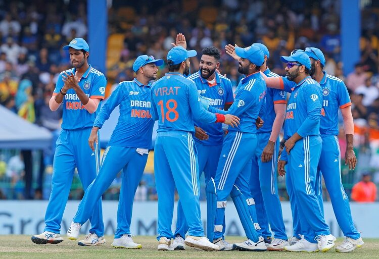 Siraj rips through Sri Lanka batting as India win Asian Cup final by 10 wickets