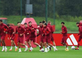 Manchester United open campaign against Bayern tomorrow