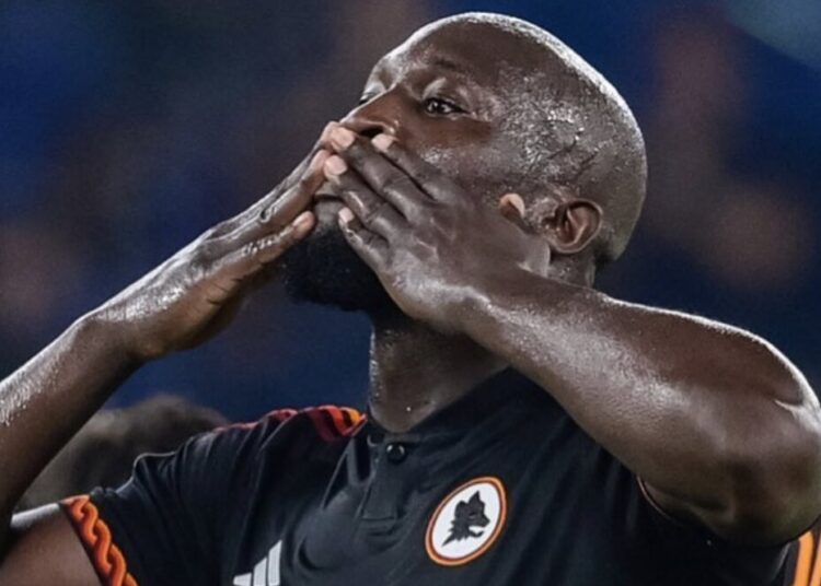 Lukaku fires Roma to win second match of Serie A season