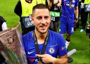 Chelsea winger Hazard retires from football