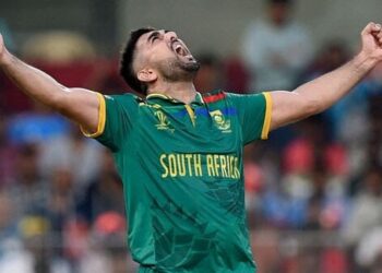 Tabraiz and Maharaj star in South Africa’s 1-wicket win over Pakistan