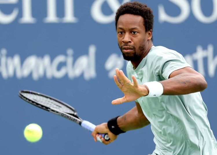 Monfils soars, Wawrinka exits at Indian Wells
