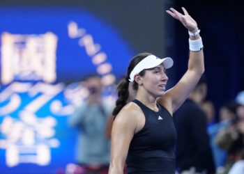 Pegula battles past Navarro to reach China Open semifinals