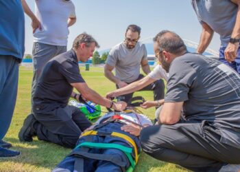 Aspetar Organizes Workshop on Pitch Injury Management Ahead of FIFA U-17 World Cup and FIFA Arab Cup