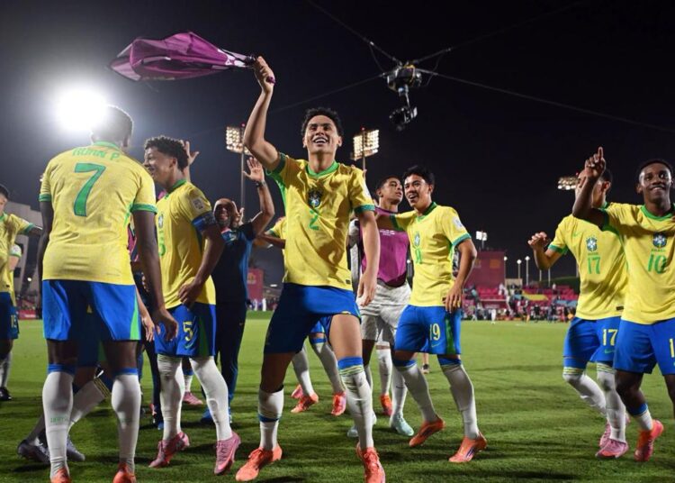Brazil strike late as semi-final line-up takes shape at U-17 World Cup