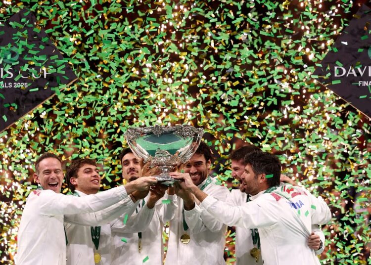 Italy clinch historic third straight Davis Cup title in Bologna