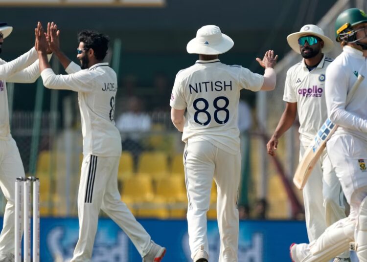 South Africa extend lead despite morning wobble in Guwahati