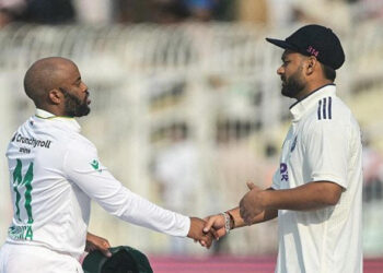 Bavuma opts to bat as South Africa make one change for Guwahati Test