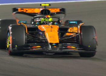 Piastri edges Norris in tight sole Qatar GP practice session