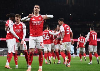 Arsenal rout Villa to tighten grip on Premier League summit