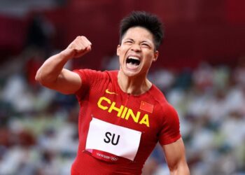 China’s star sprinter announces retirement