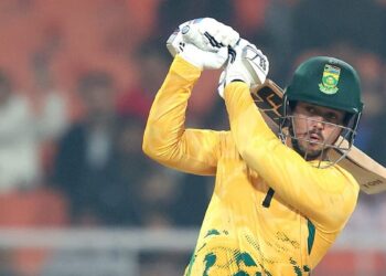 De Kock helps South Africa beat India by 51-runs to level series