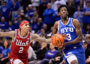 Top-ranked Arizona holds off BYU to stay unbeaten in Big 12