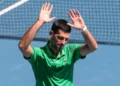Djokovic cruises into Australian Open third round