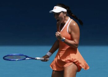 Pegula reaches first Australian Open semi-final with win over Anisimova