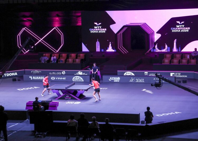 China’s world No. 2 Lin advances to Round of 16