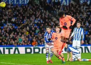 Sociedad stun Barca to end winning run