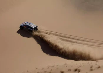 Roma and Sainz lead Dakar Rally as Al-Attiyah stays in close contention