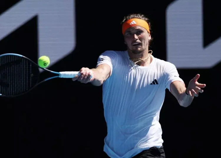 Australian Open: Zverev battles past Diallo as Day I marred by ticket chaos